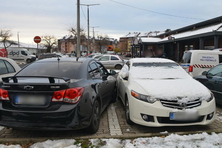 Pr napja vsrolt BMW-vel hajtott kt parkol autnak egy fiatal sofr Szombathelyen