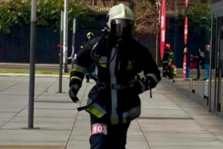 Kszegszerdahelyi tzolt a Zgrbi Firefighter Stair Challenge versenyen