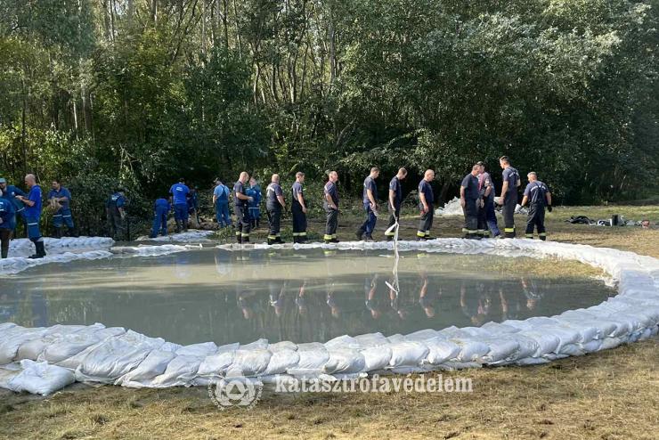 75 Vas vrmegyei hivatsos tzolt segti az rvzi vdekezst