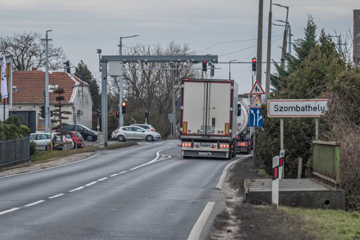 Szombathelyi fejlesztsek: gyalogtkelk lteslnek, utakat jtanak fel