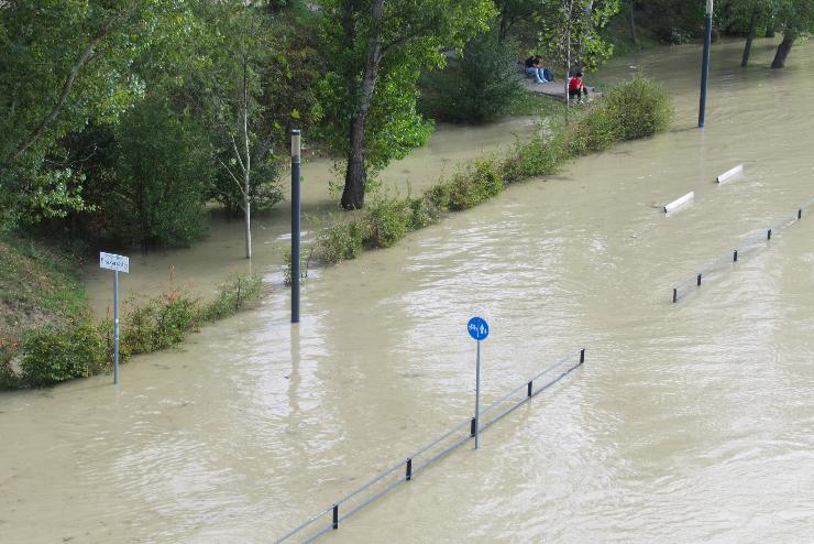 Megfesztett munka folyik a Dunakanyarban