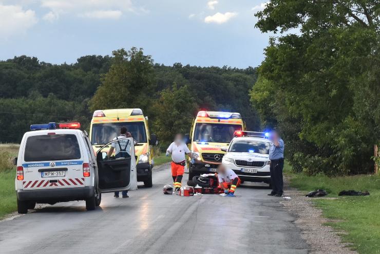 jralesztettk a motorjrl leesett frfit Acsd kzelben 