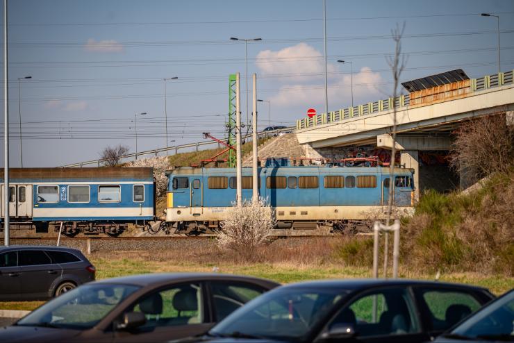 Fl vre lell a vasti forgalom Veszprm s Ajka kztt