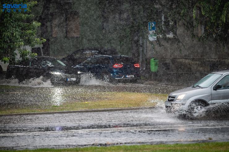 Visszavonta a felhszakads veszlye miatt kiadott msodfok riasztsokat a meteorolgia