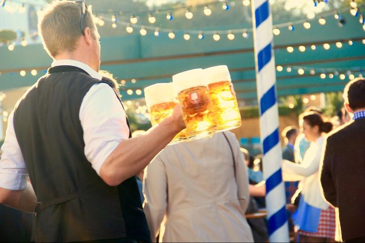 Elkezddtt Oktoberfest: borsos rak a 2024-es mncheni srnnepen