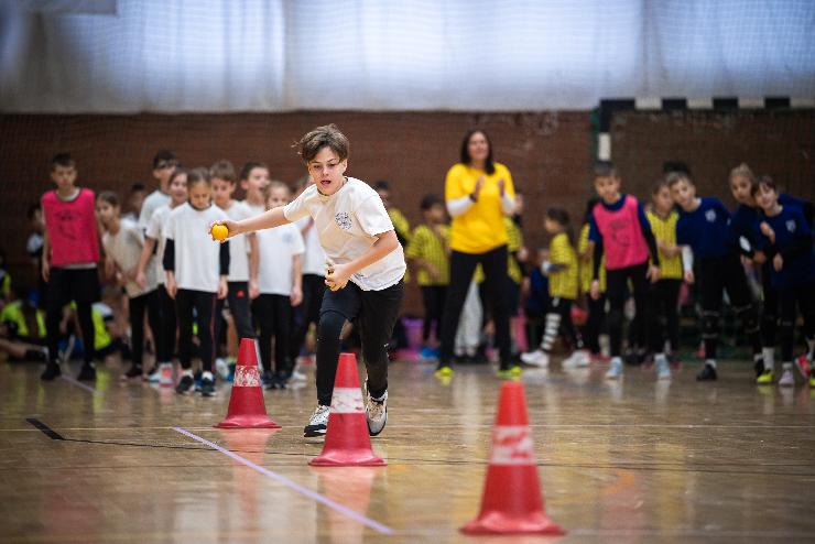 risi izgalmak a Jtkos Sportvetlked vrosi dntjben