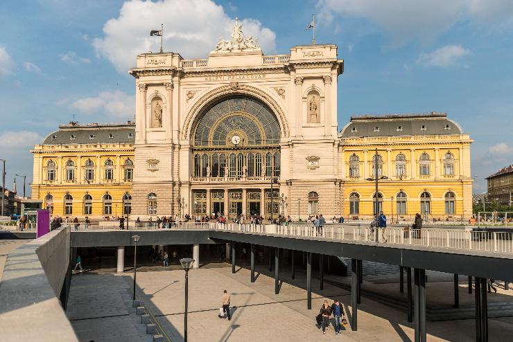 Mszaki hibval indtja a hetet a MV, kssek a Keleti plyaudvaron