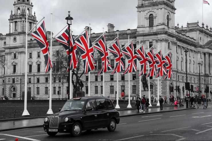 A brit kormny kiutastott egy orosz diplomatt